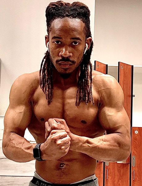 Nacktes geleaktes OnlyFans-Foto von Chavis