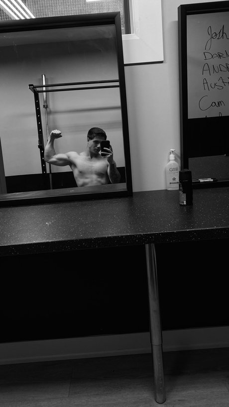 Nacktes geleaktes OnlyFans-Foto von Jayk