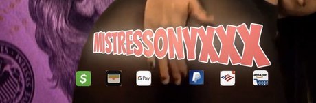Nacktes geleaktes OnlyFans-Foto von Mistressonyxxx