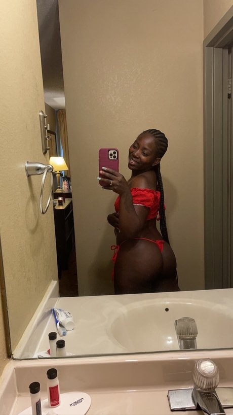 Nacktes geleaktes OnlyFans-Foto von Chocolateesensationn