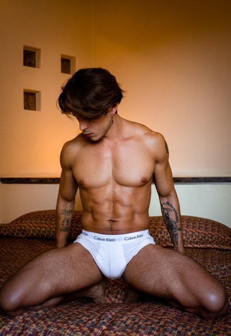 Nacktes geleaktes OnlyFans-Foto von Moreno Private