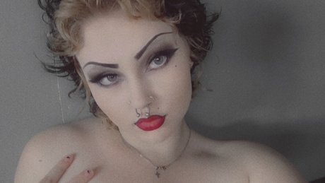 Nacktes geleaktes OnlyFans-Foto von Morbid Babe
