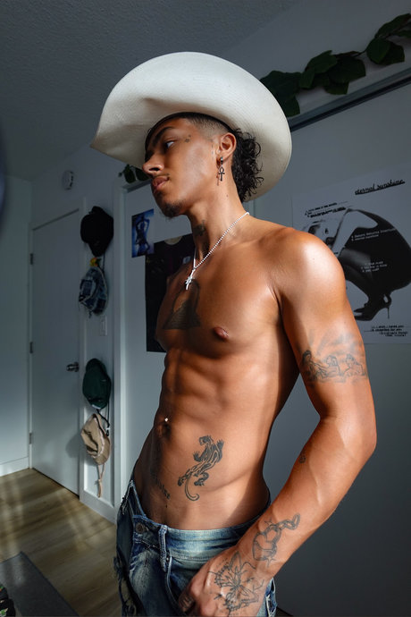 Nacktes geleaktes OnlyFans-Foto von 