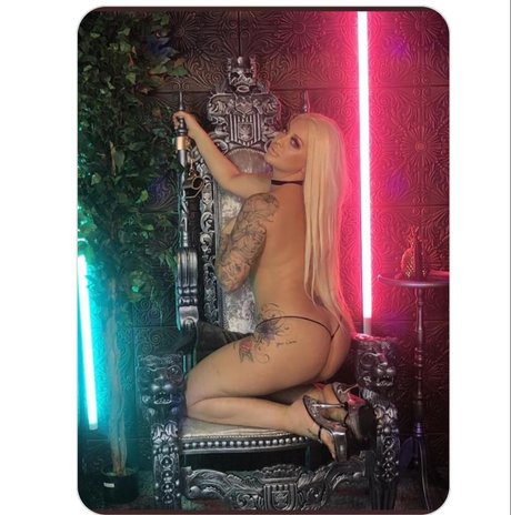 Nacktes geleaktes OnlyFans-Foto von Miss Mercedes