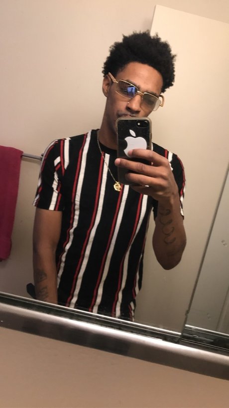 Nacktes geleaktes OnlyFans-Foto von Zoski