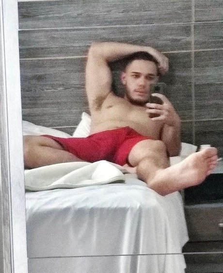 Nacktes geleaktes OnlyFans-Foto von Guto Dom