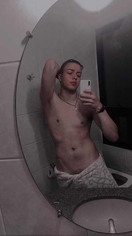 Nacktes geleaktes OnlyFans-Foto von Hottourist