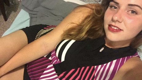 Nacktes geleaktes OnlyFans-Foto von Expanding Empress