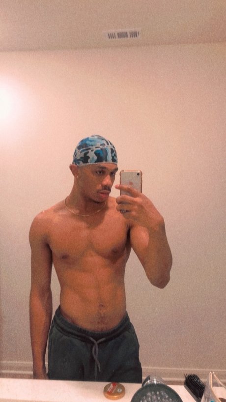 Nacktes geleaktes OnlyFans-Foto von Marcus Powers Pan 