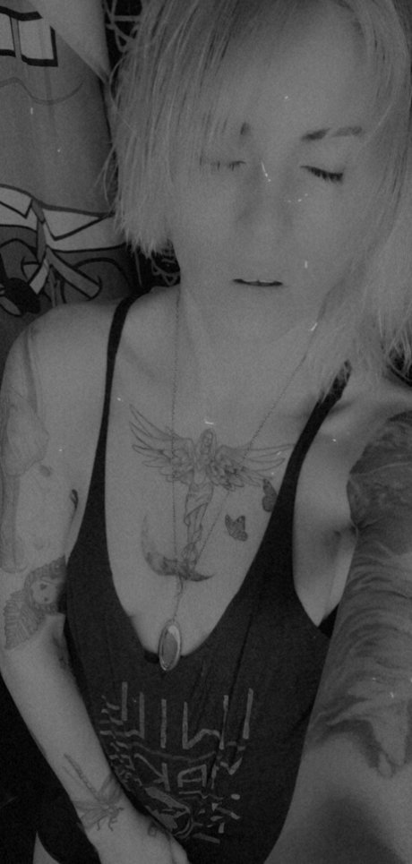 Nacktes geleaktes OnlyFans-Foto von Queen Elena