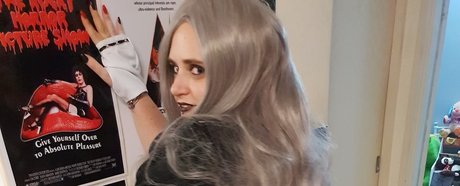 Nacktes geleaktes OnlyFans-Foto von Mortica Morbid