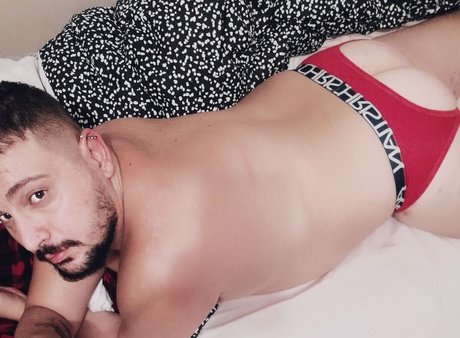 Nacktes geleaktes OnlyFans-Foto von Horrorbear