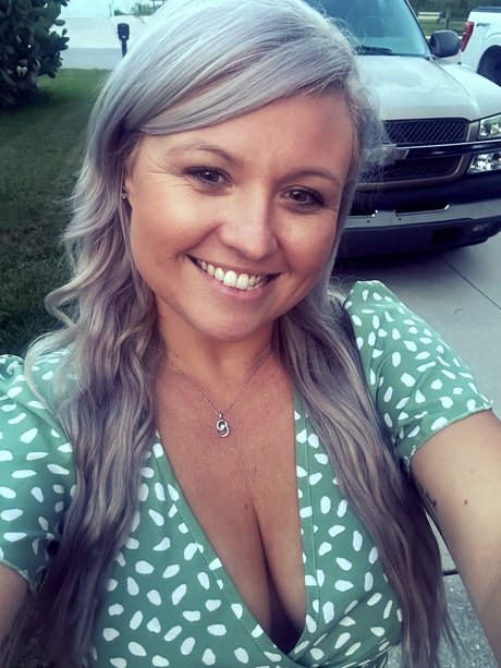 Nacktes geleaktes OnlyFans-Foto von Hairgoddess69