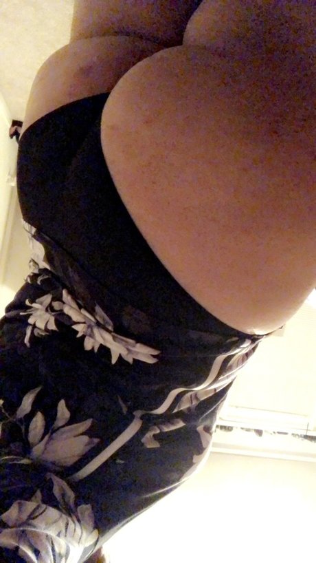 Nacktes geleaktes OnlyFans-Foto von Gigi