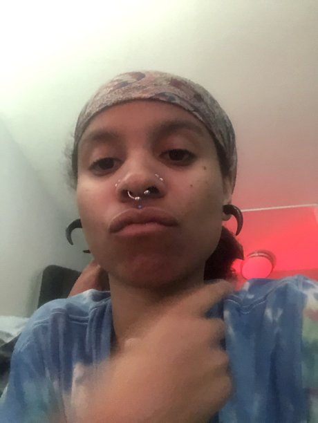 Nacktes geleaktes OnlyFans-Foto von Ms Idris