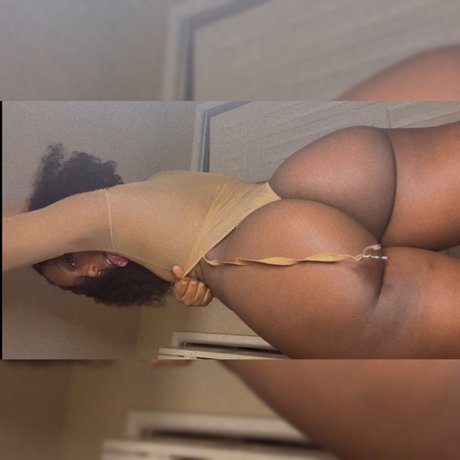 Nacktes geleaktes OnlyFans-Foto von Msb 