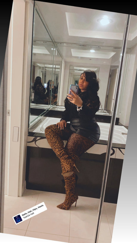 Nacktes geleaktes OnlyFans-Foto von Mimi Larose