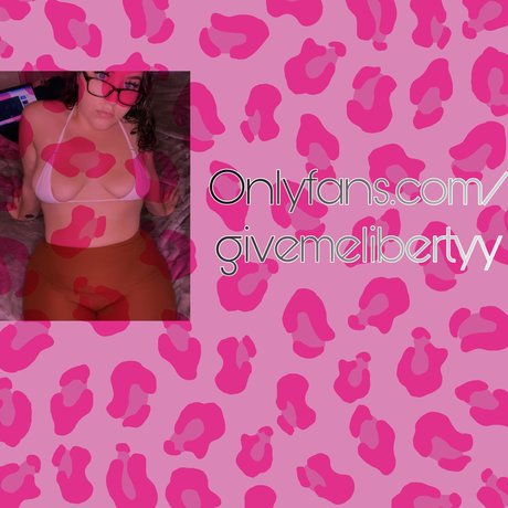 Nacktes geleaktes OnlyFans-Foto von Pretty Pink Pussy