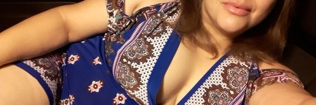 Nacktes geleaktes OnlyFans-Foto von Fluffy Honey Tina