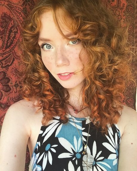 Nacktes geleaktes OnlyFans-Foto von Ginger Rosee