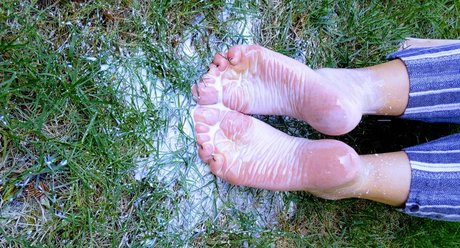 Nacktes geleaktes OnlyFans-Foto von Fleshfeet Daily Vids 