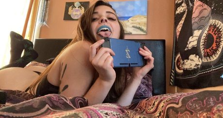 Nacktes geleaktes OnlyFans-Foto von Spooks 