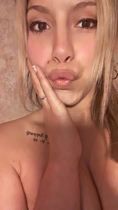 Nacktes geleaktes OnlyFans-Foto von Florr 