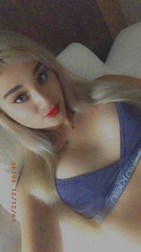 Nacktes geleaktes OnlyFans-Foto von Mina Rose