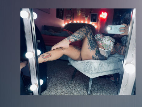 Nacktes geleaktes OnlyFans-Foto von Randa