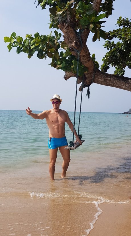 Nacktes geleaktes OnlyFans-Foto von Mrhotstuff