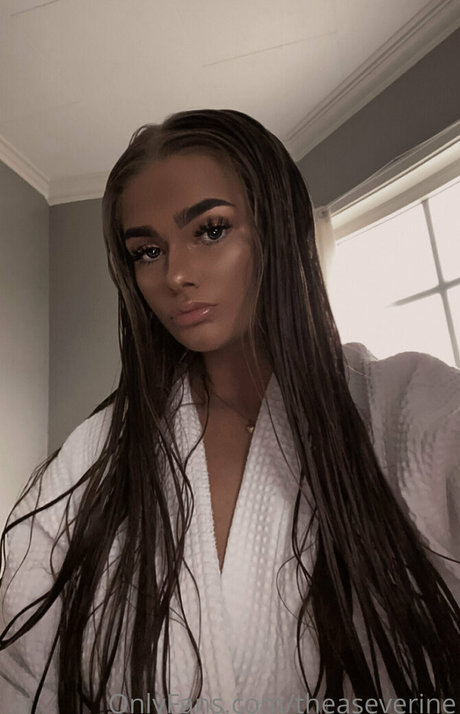 Nacktes geleaktes OnlyFans-Foto von Enirevesfree
