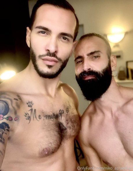 Nacktes geleaktes OnlyFans-Foto von Nikoazraelfree