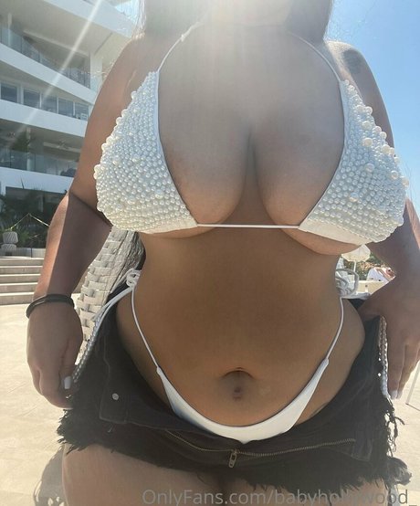 Nacktes geleaktes OnlyFans-Foto von Babyhollywood