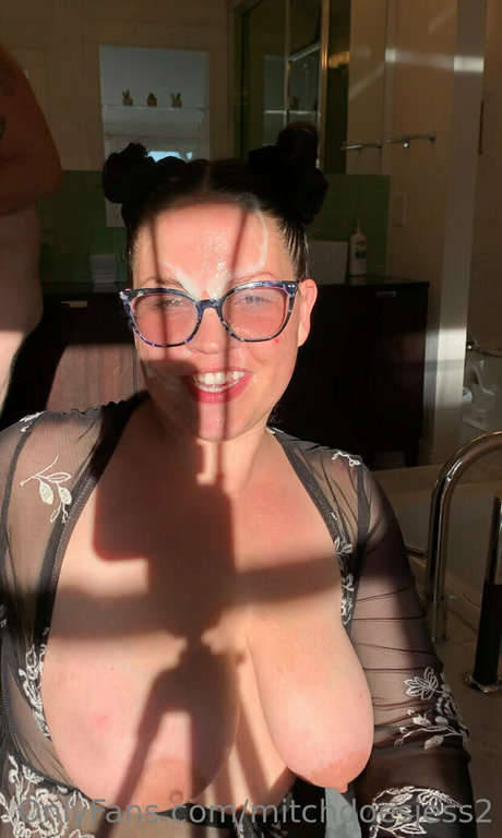 Nacktes geleaktes OnlyFans-Foto von Mitchdoesjess2