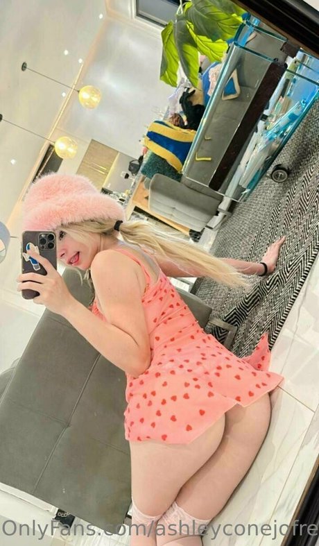 Nacktes geleaktes OnlyFans-Foto von Ashleyconejofree