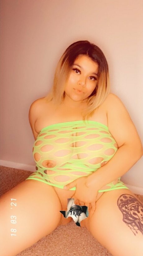 Nacktes geleaktes OnlyFans-Foto von Txxtrillfree