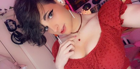Nacktes geleaktes OnlyFans-Foto von Itspeachybunnn