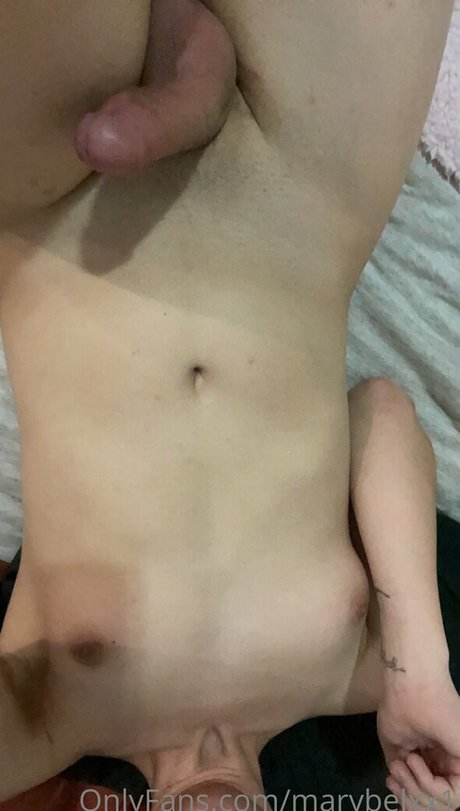 Nacktes geleaktes OnlyFans-Foto von Starfruitxx