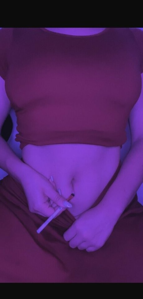 Nacktes geleaktes OnlyFans-Foto von Honeybellybutton2