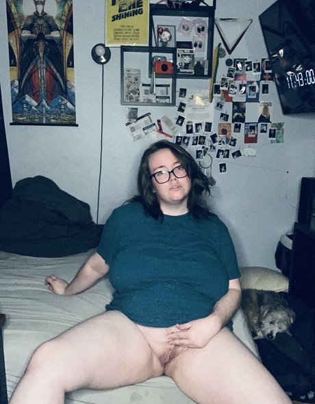 Nacktes geleaktes OnlyFans-Foto von Lingeriebabes