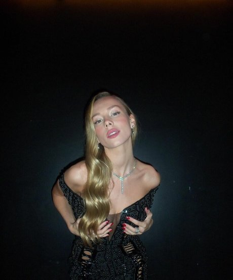Nacktes geleaktes OnlyFans-Foto von Ester Exposito