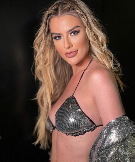 Nacktes geleaktes OnlyFans-Foto von Fernanda Keulla