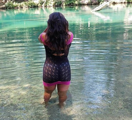 Nacktes geleaktes OnlyFans-Foto von Mia160703