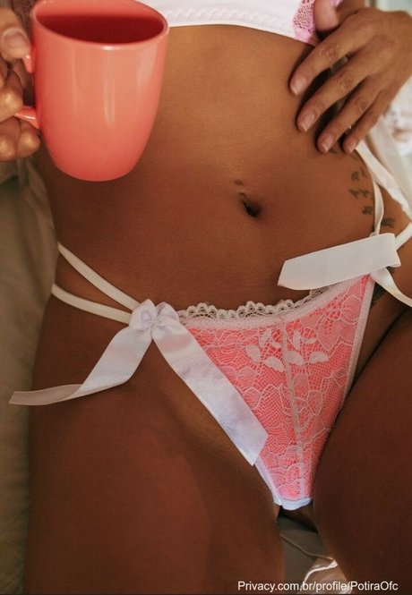 Nacktes geleaktes OnlyFans-Foto von Jeniferpotira