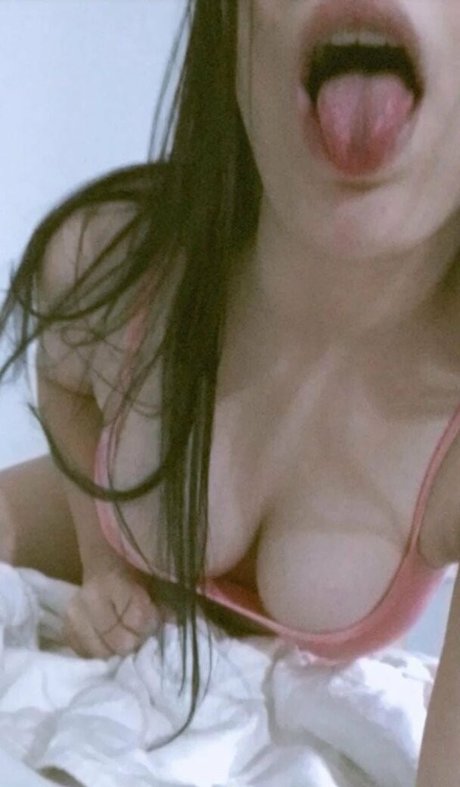 Nacktes geleaktes OnlyFans-Foto von Luluna
