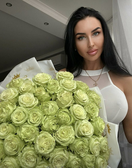 Nacktes geleaktes OnlyFans-Foto von Julietamur