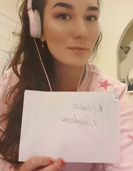 Nacktes geleaktes OnlyFans-Foto von Matildaluciabovo