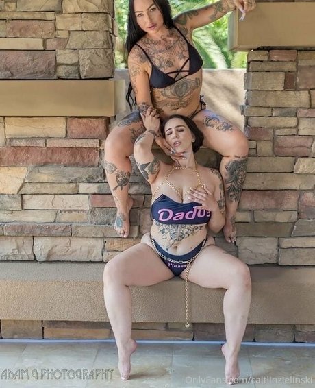 Nacktes geleaktes OnlyFans-Foto von Caitlinzielinski