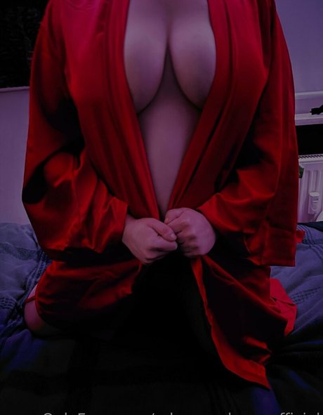 Nacktes geleaktes OnlyFans-Foto von Eveofficial