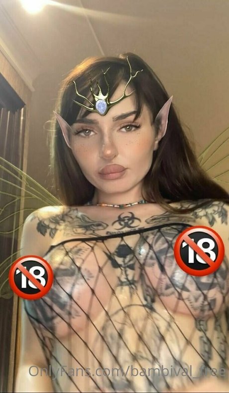 Nacktes geleaktes OnlyFans-Foto von Bambivalfree